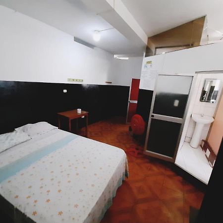 Hospedaje Iroaki Yurimaguas Exteriör bild